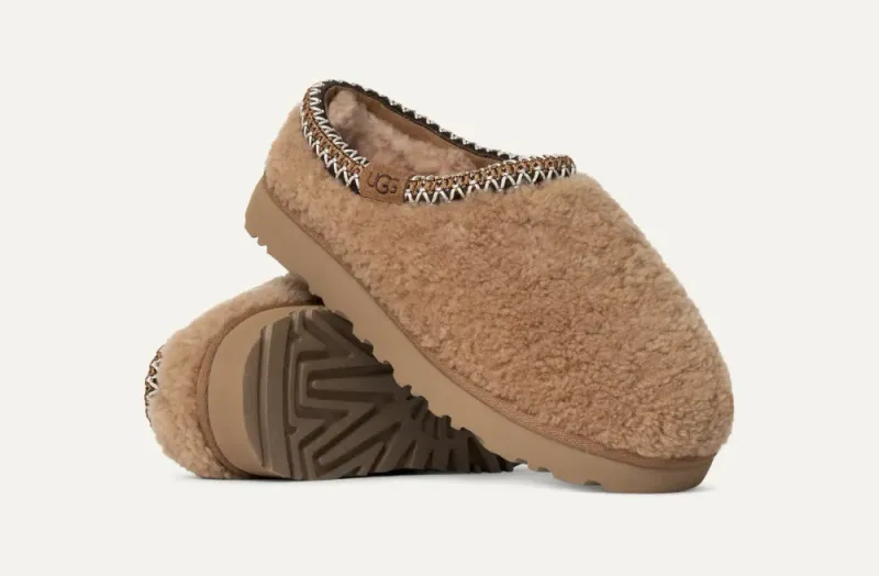 W Tasman Maxi Curly Chestnut UGG